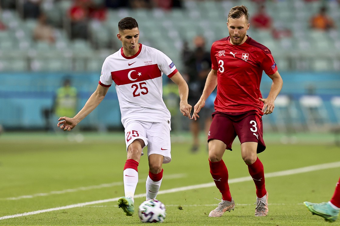 Лига швейцарии. Харис сеферович сборная швейцарии. Швейцария 3 3. Футбол такин против ртс. Швейцария 3 3.