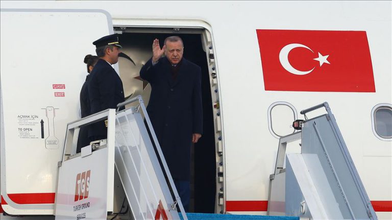 Turkish leader en route to Qatar for meetings with emir Turkish leader en route to Qatar for meetings with emir